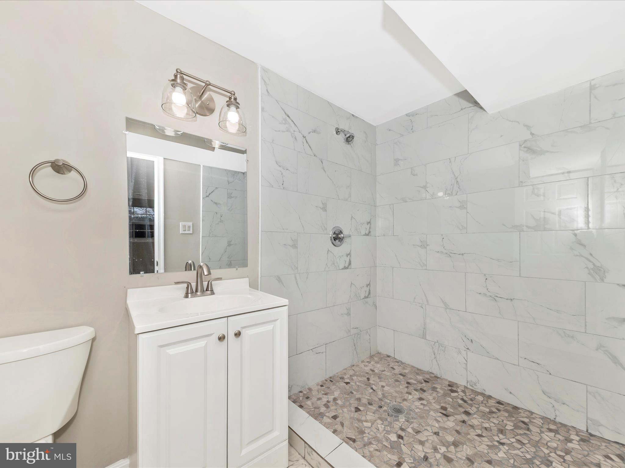 FLOWER HILL - Residential