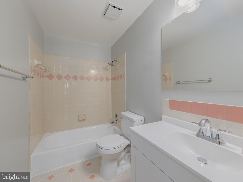 DALE CITY - Residential