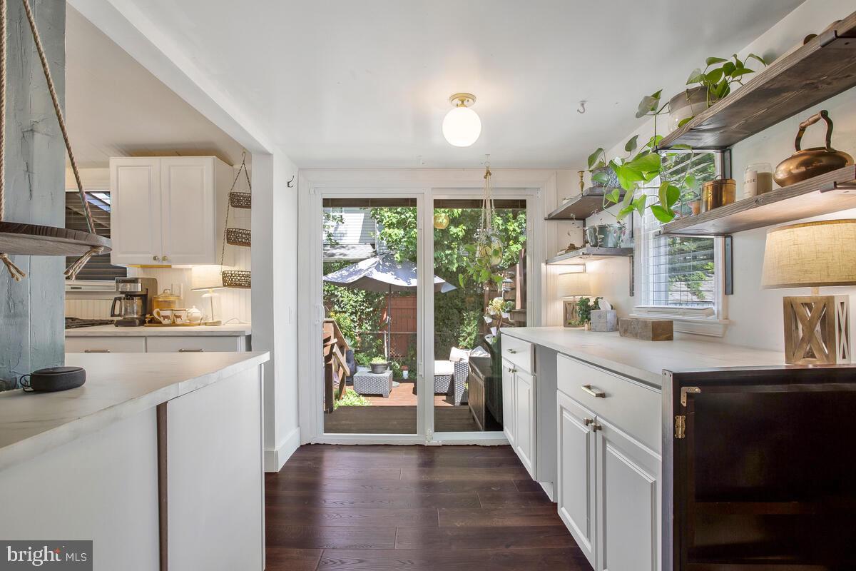 SHOREHAM BEACH - Residential