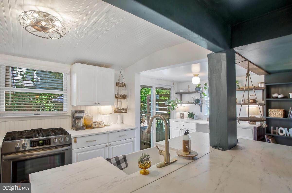 SHOREHAM BEACH - Residential