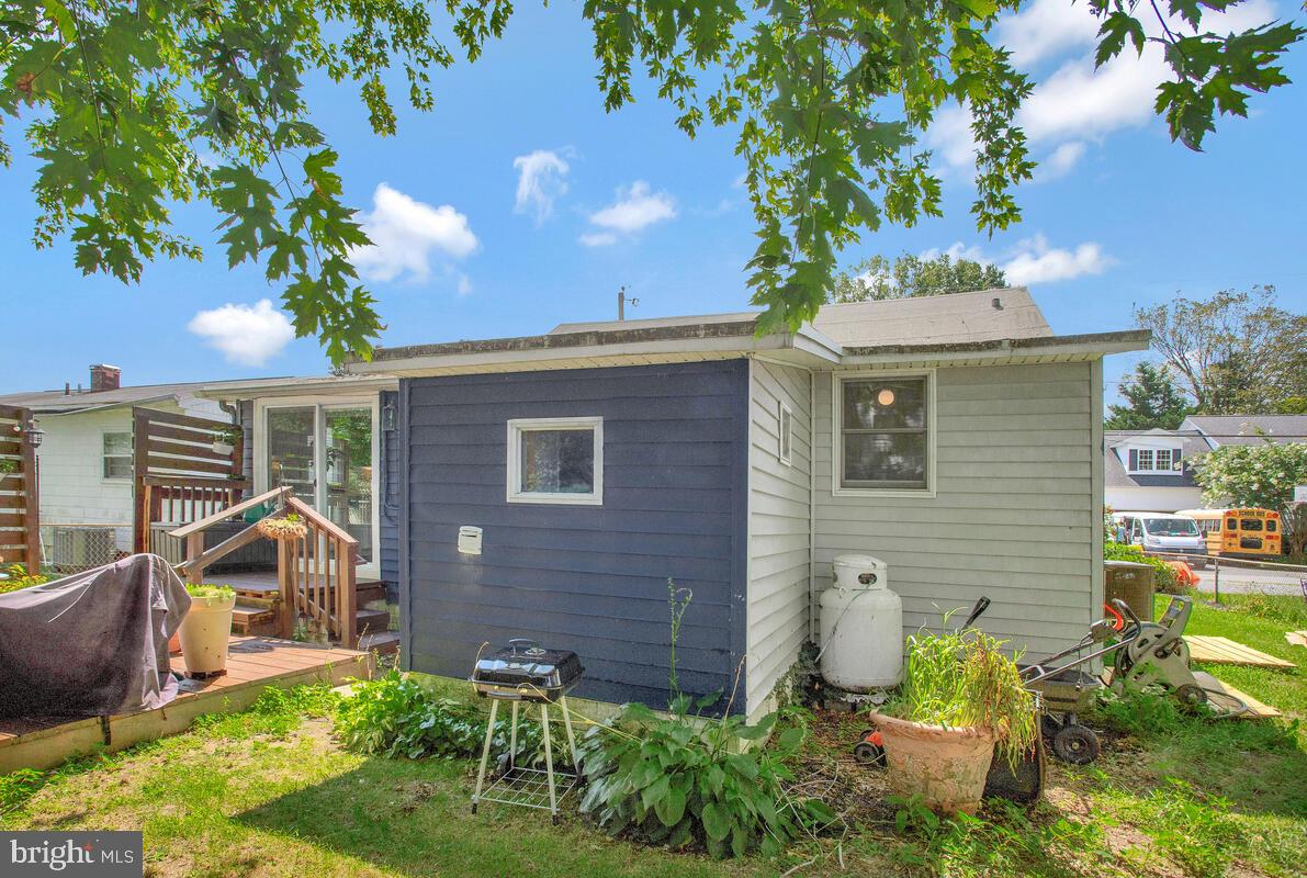 SHOREHAM BEACH - Residential