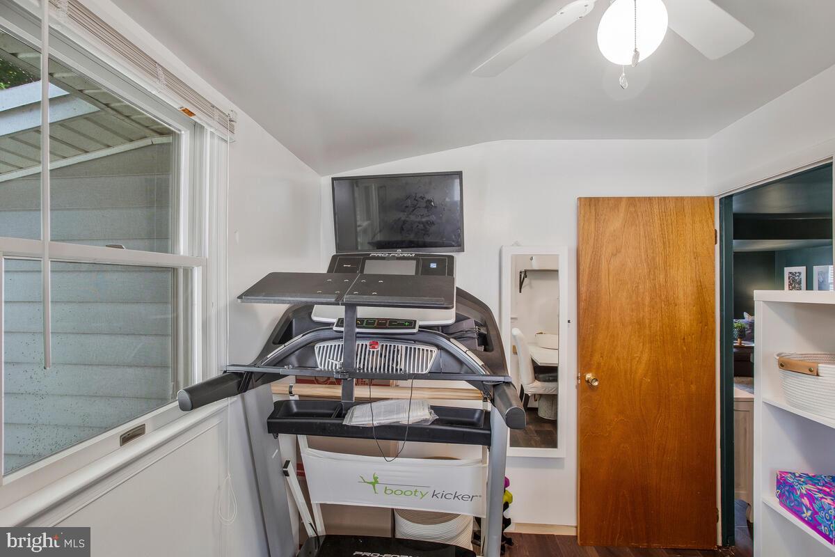 SHOREHAM BEACH - Residential