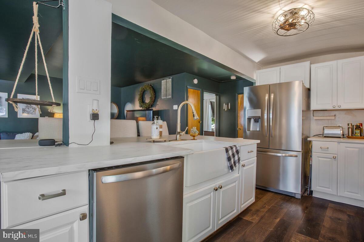 SHOREHAM BEACH - Residential