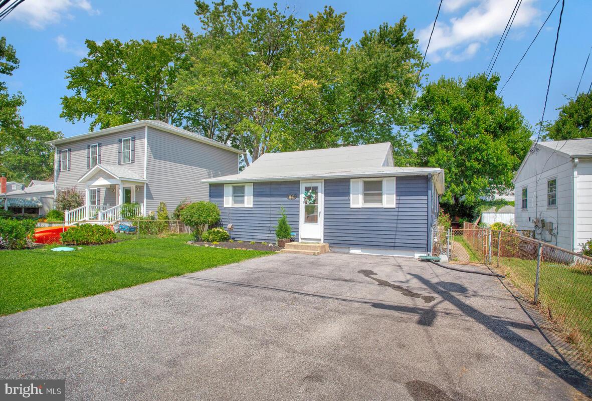 SHOREHAM BEACH - Residential