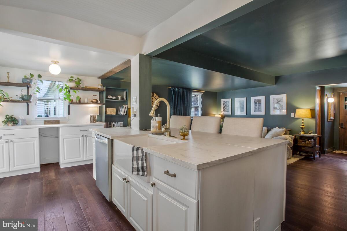 SHOREHAM BEACH - Residential