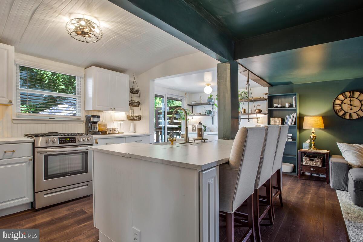 SHOREHAM BEACH - Residential