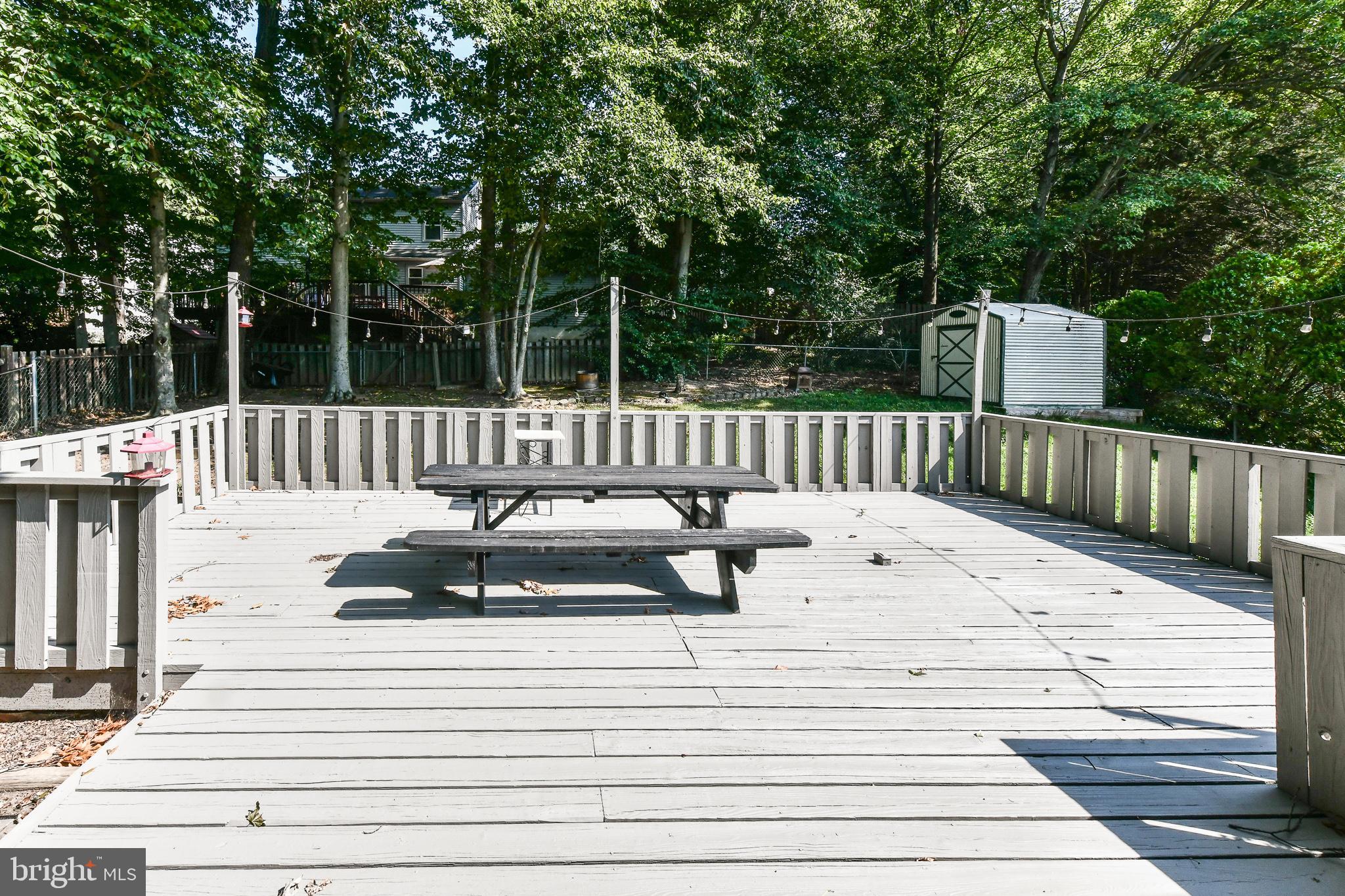 BRIARWOOD - Residential Lease