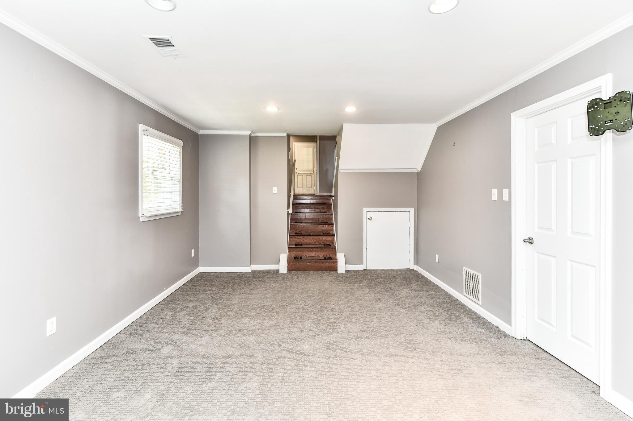 BRIARWOOD - Residential Lease