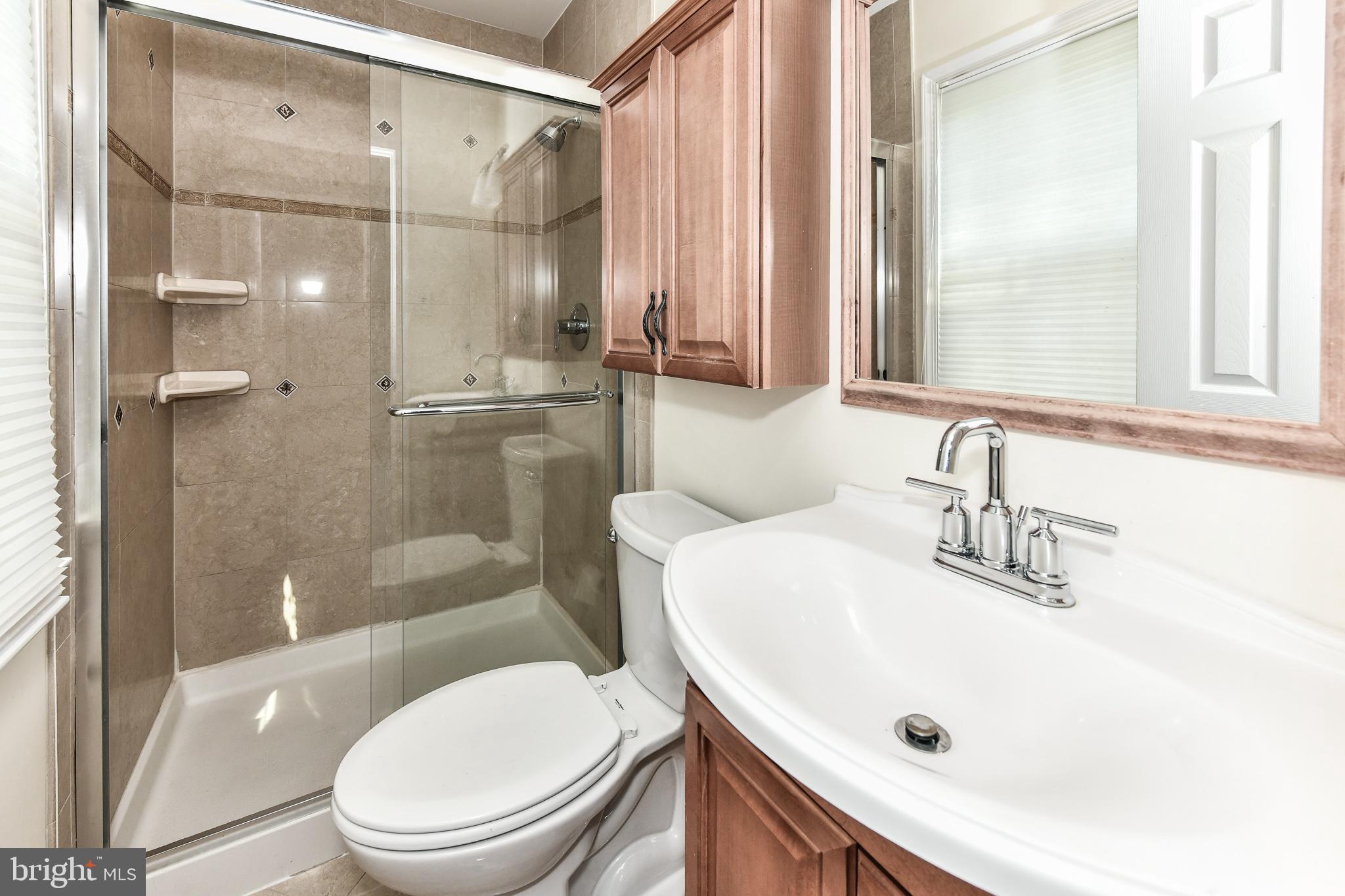 BRIARWOOD - Residential Lease