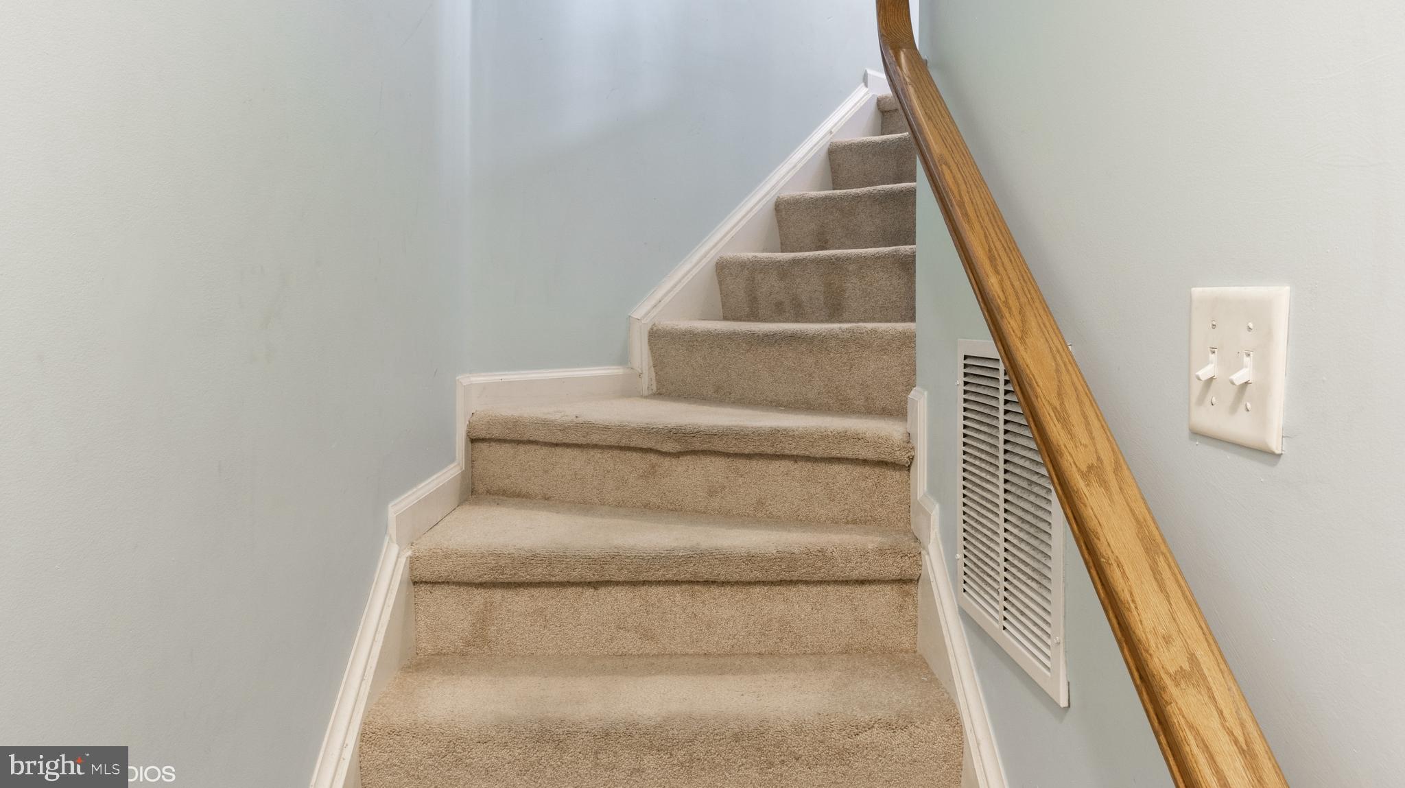 VILLAGES OF DORCHESTER - Residential Lease