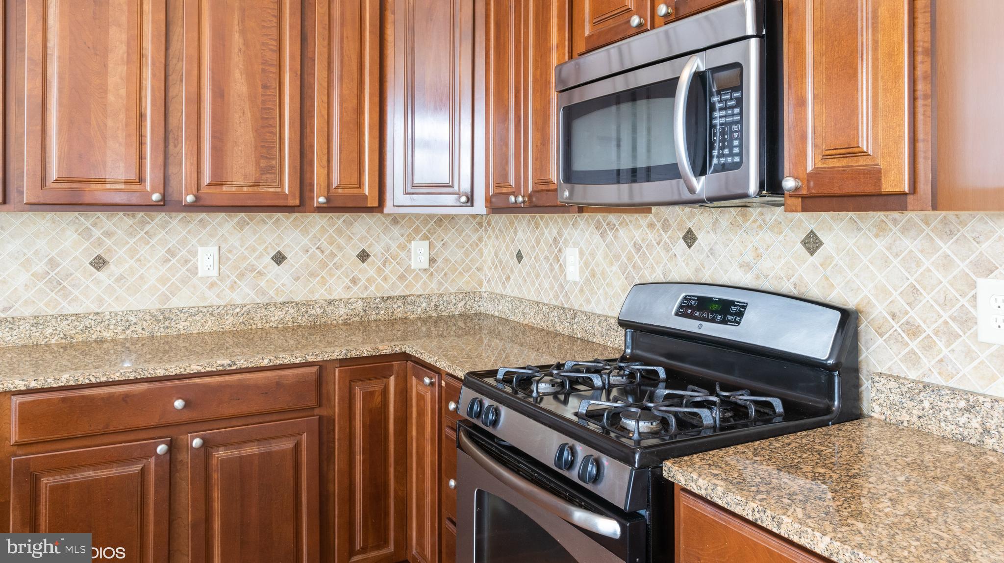 VILLAGES OF DORCHESTER - Residential Lease