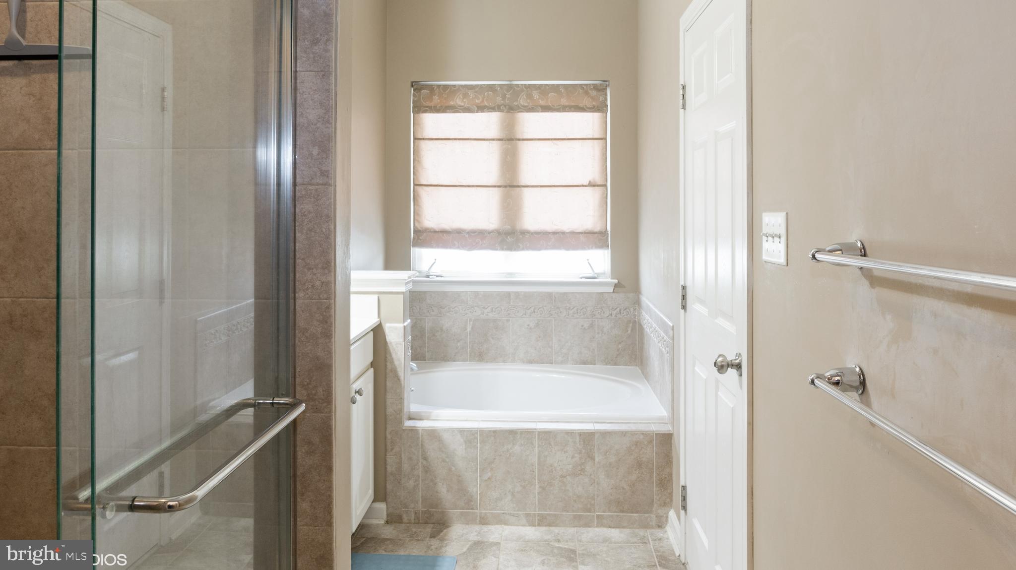 VILLAGES OF DORCHESTER - Residential Lease