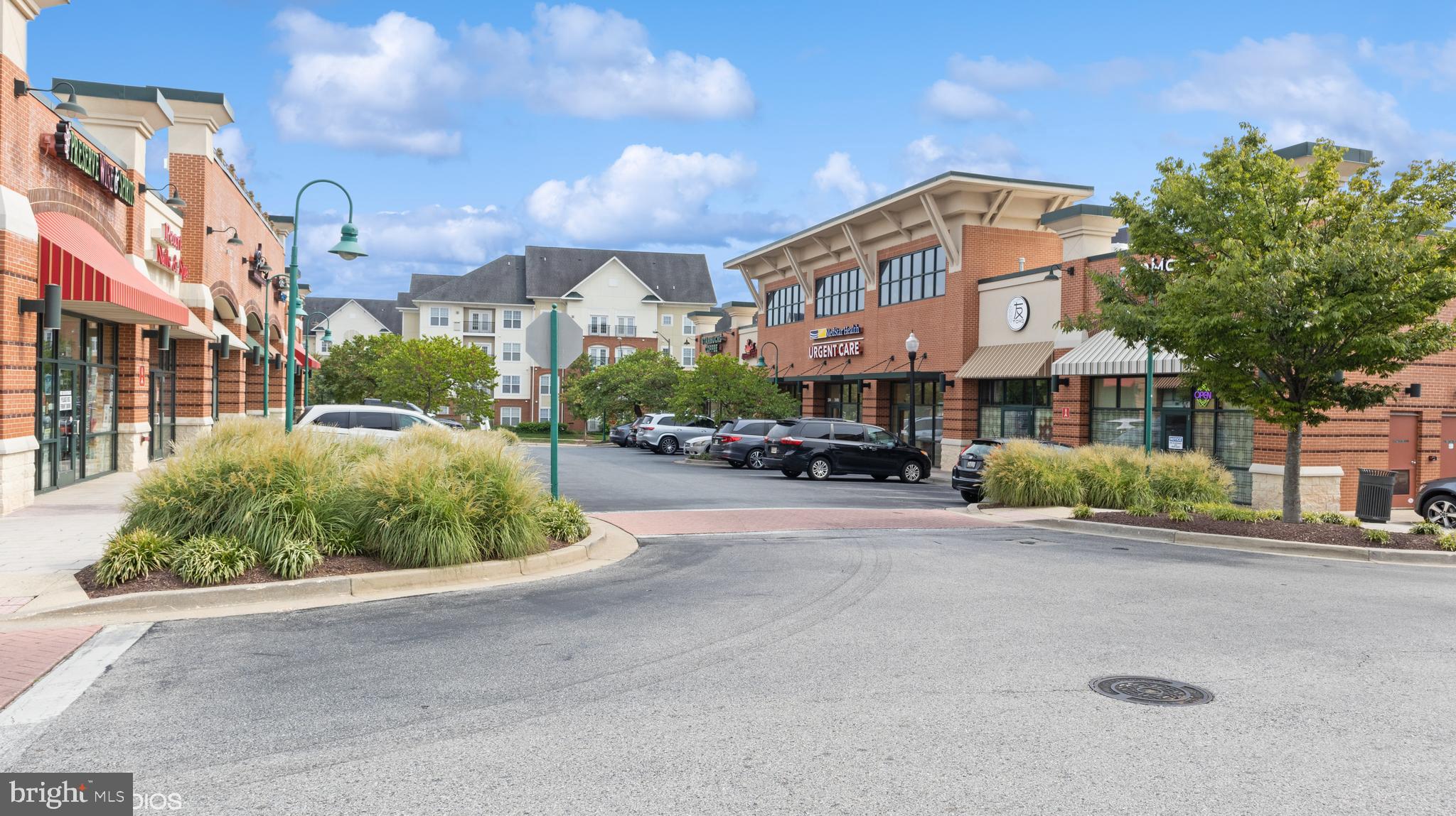 VILLAGES OF DORCHESTER - Residential Lease