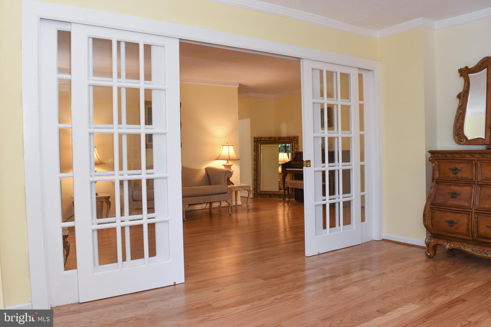 IDYLWOOD TOWERS - Residential