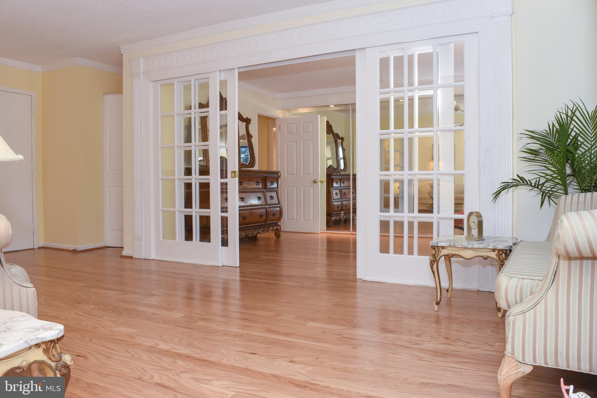 IDYLWOOD TOWERS - Residential