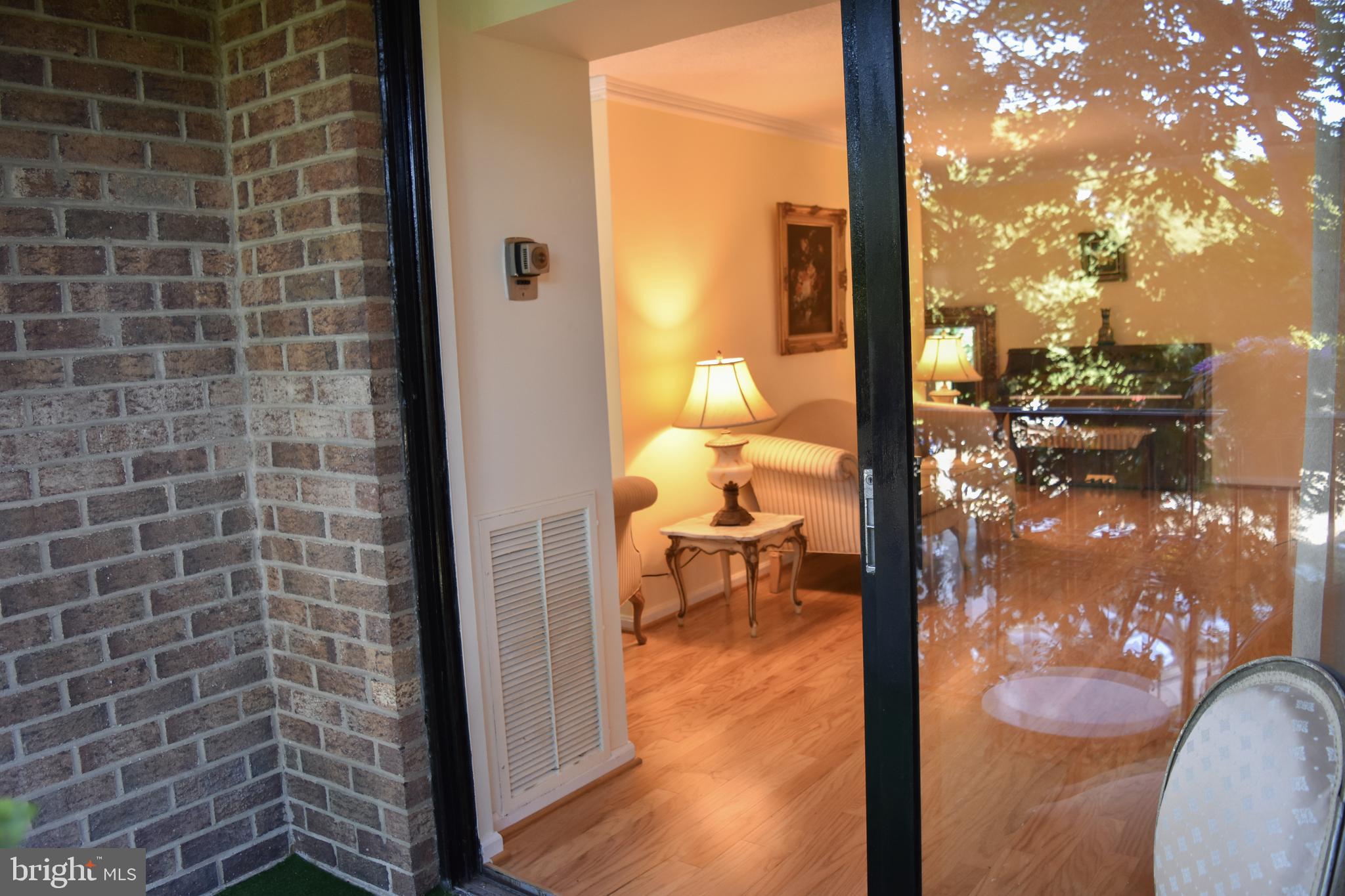 IDYLWOOD TOWERS - Residential