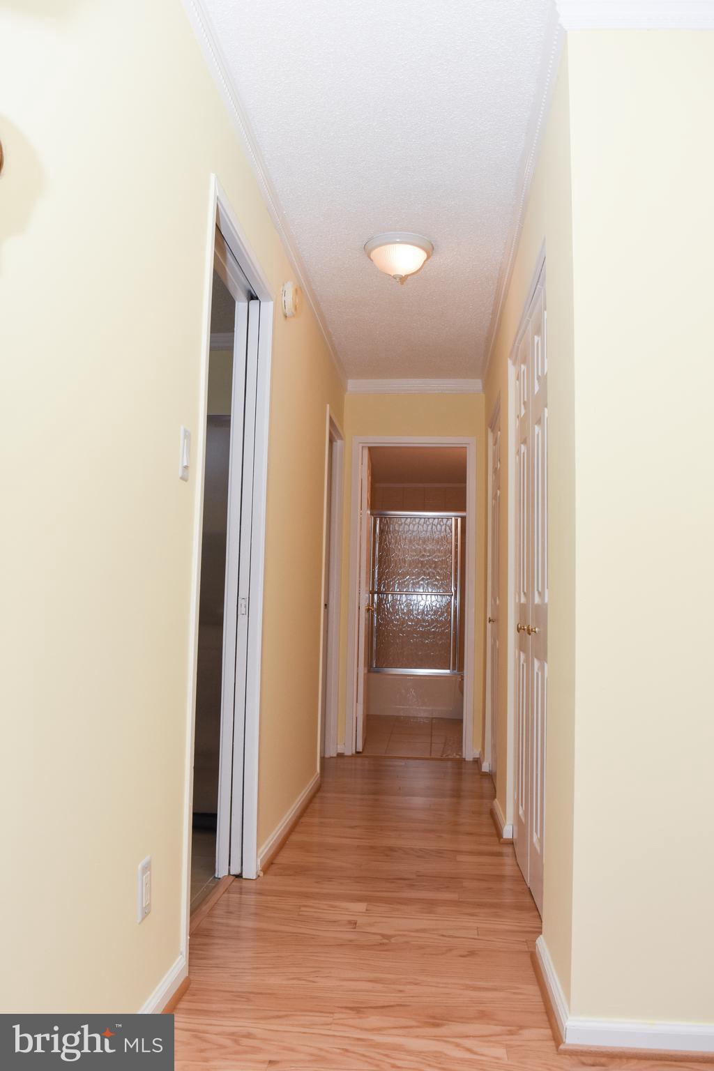 IDYLWOOD TOWERS - Residential