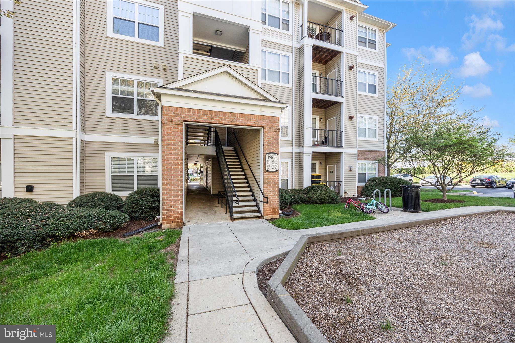 ASHMORE AT GERMANOWN COMMUNITY - Residential