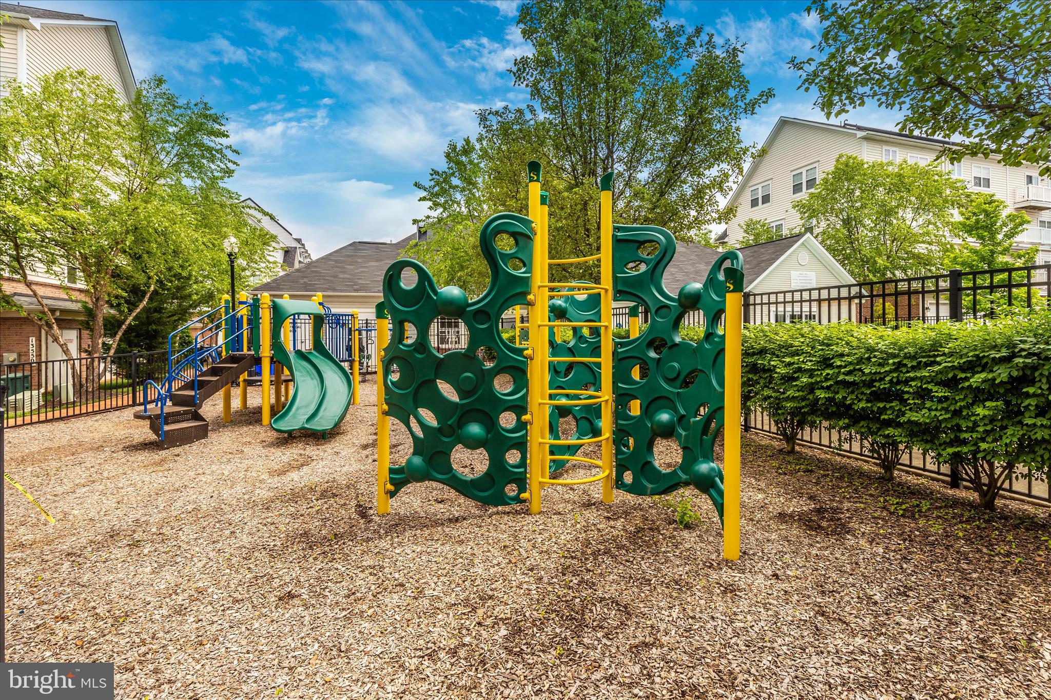 ASHMORE AT GERMANOWN COMMUNITY - Residential