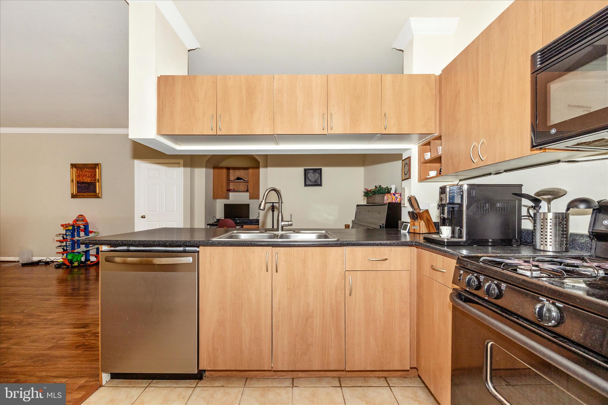 ASHMORE AT GERMANOWN COMMUNITY - Residential