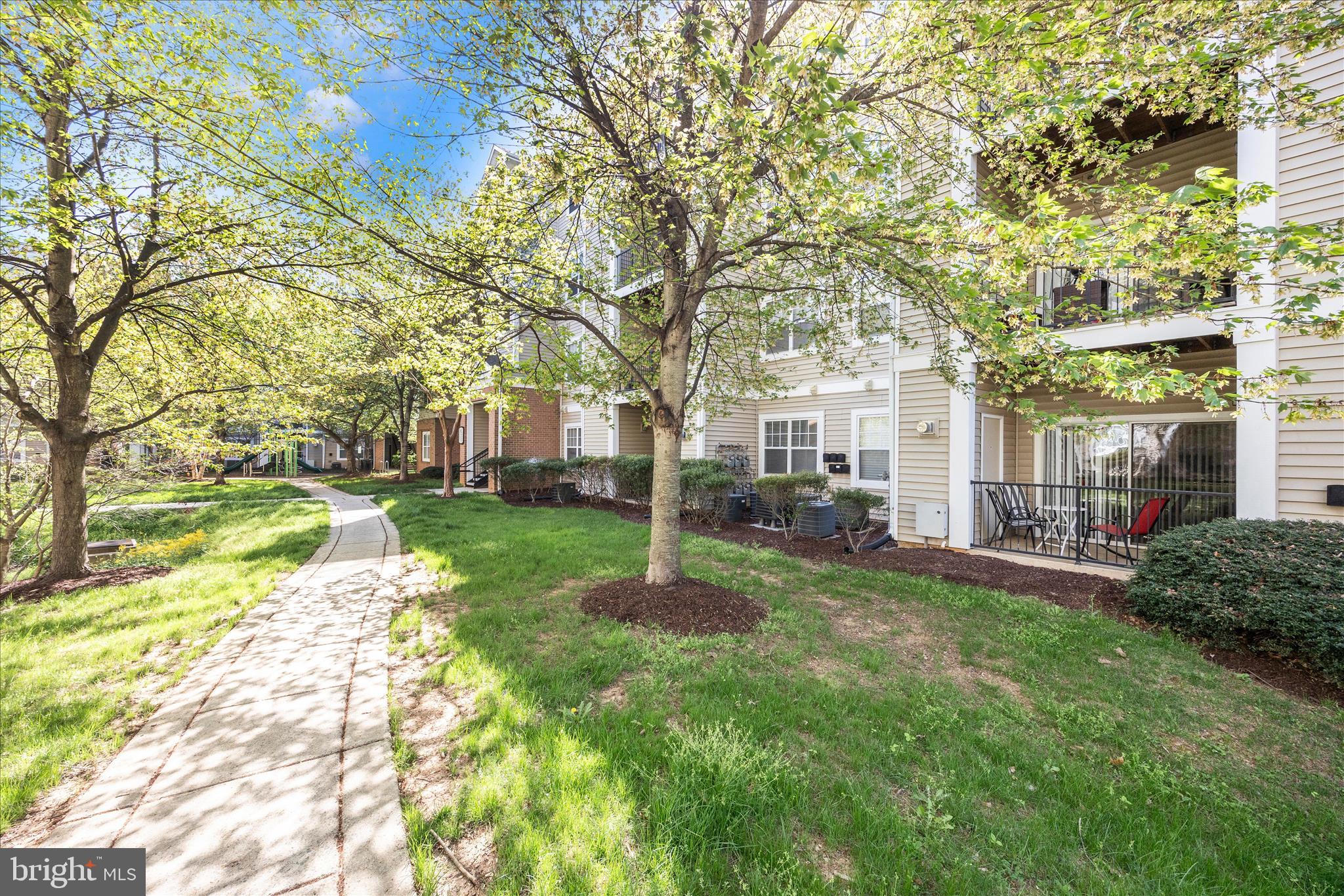 ASHMORE AT GERMANOWN COMMUNITY - Residential