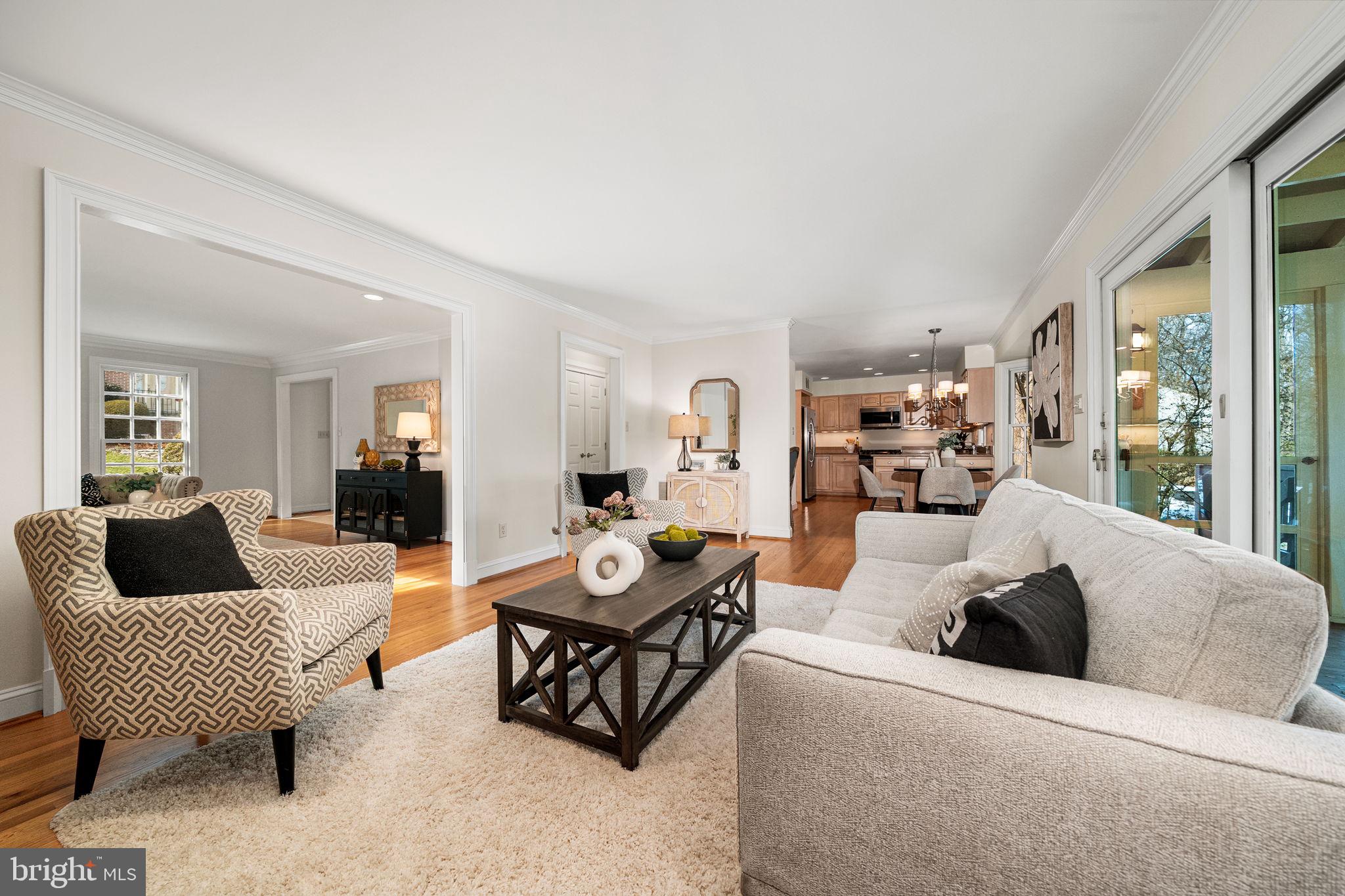 CHAPEL LAKE - Residential