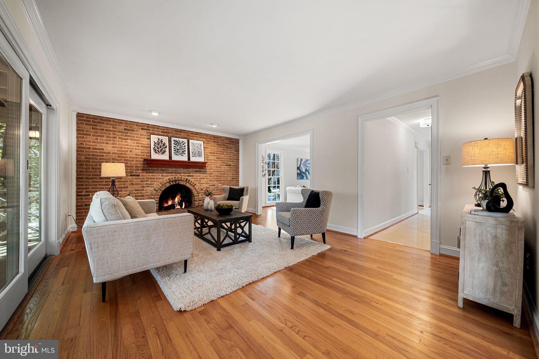 CHAPEL LAKE - Residential