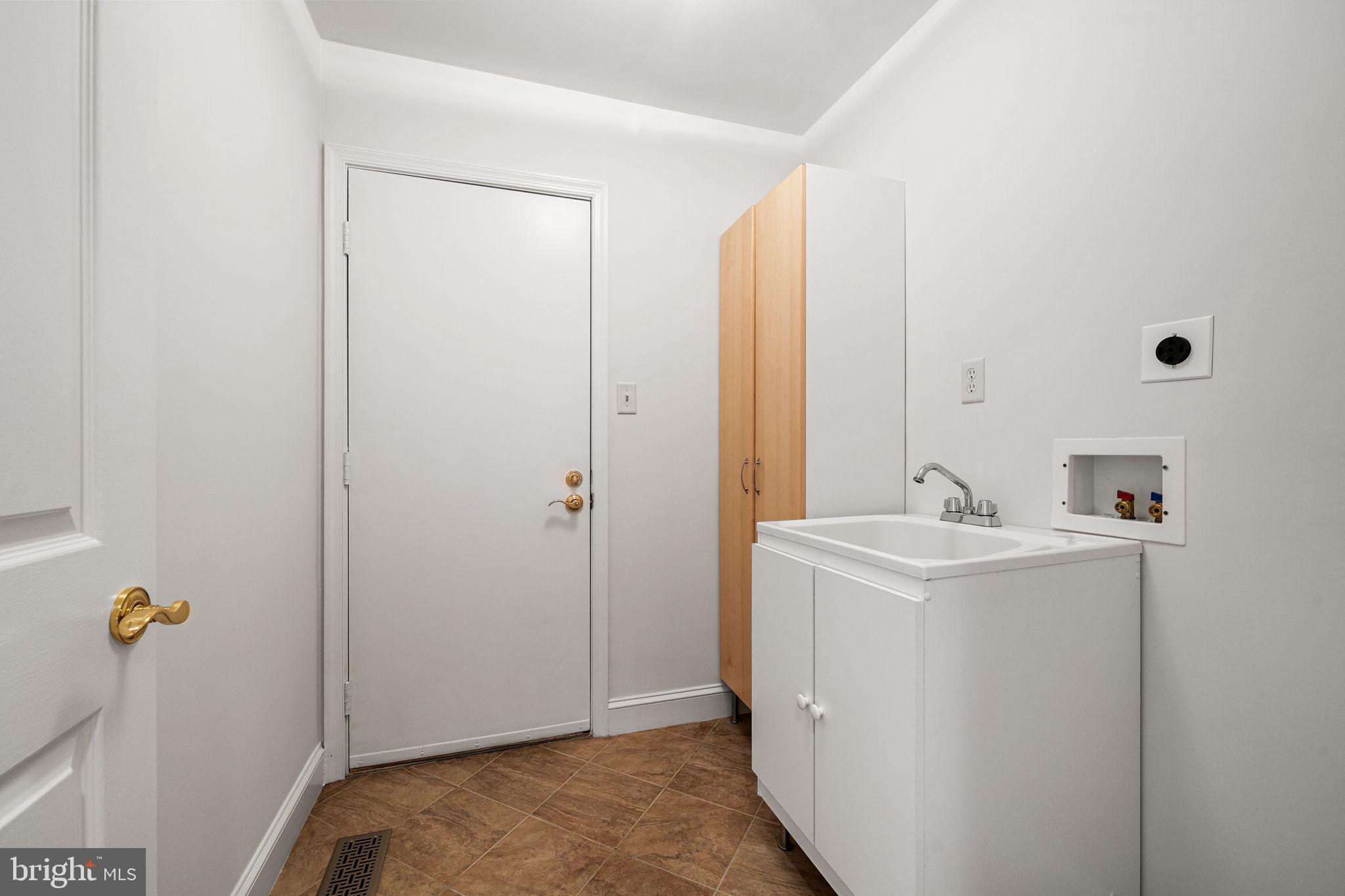 CHAPEL LAKE - Residential