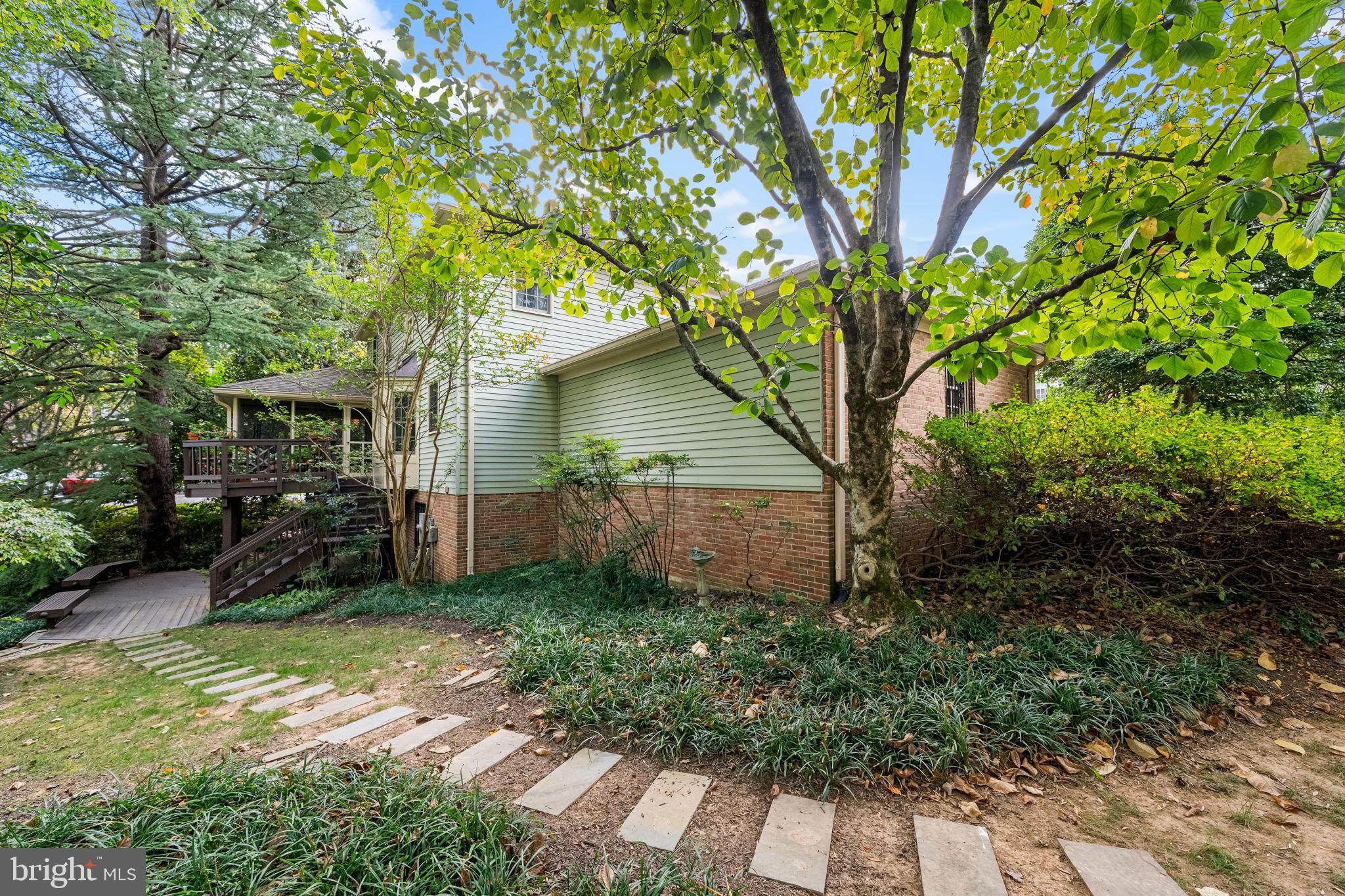 CHAPEL LAKE - Residential