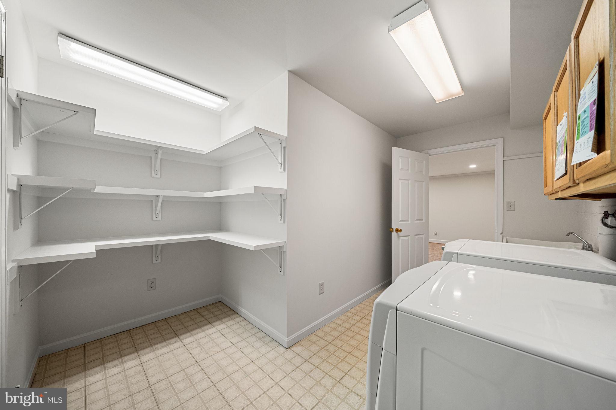 CHAPEL LAKE - Residential