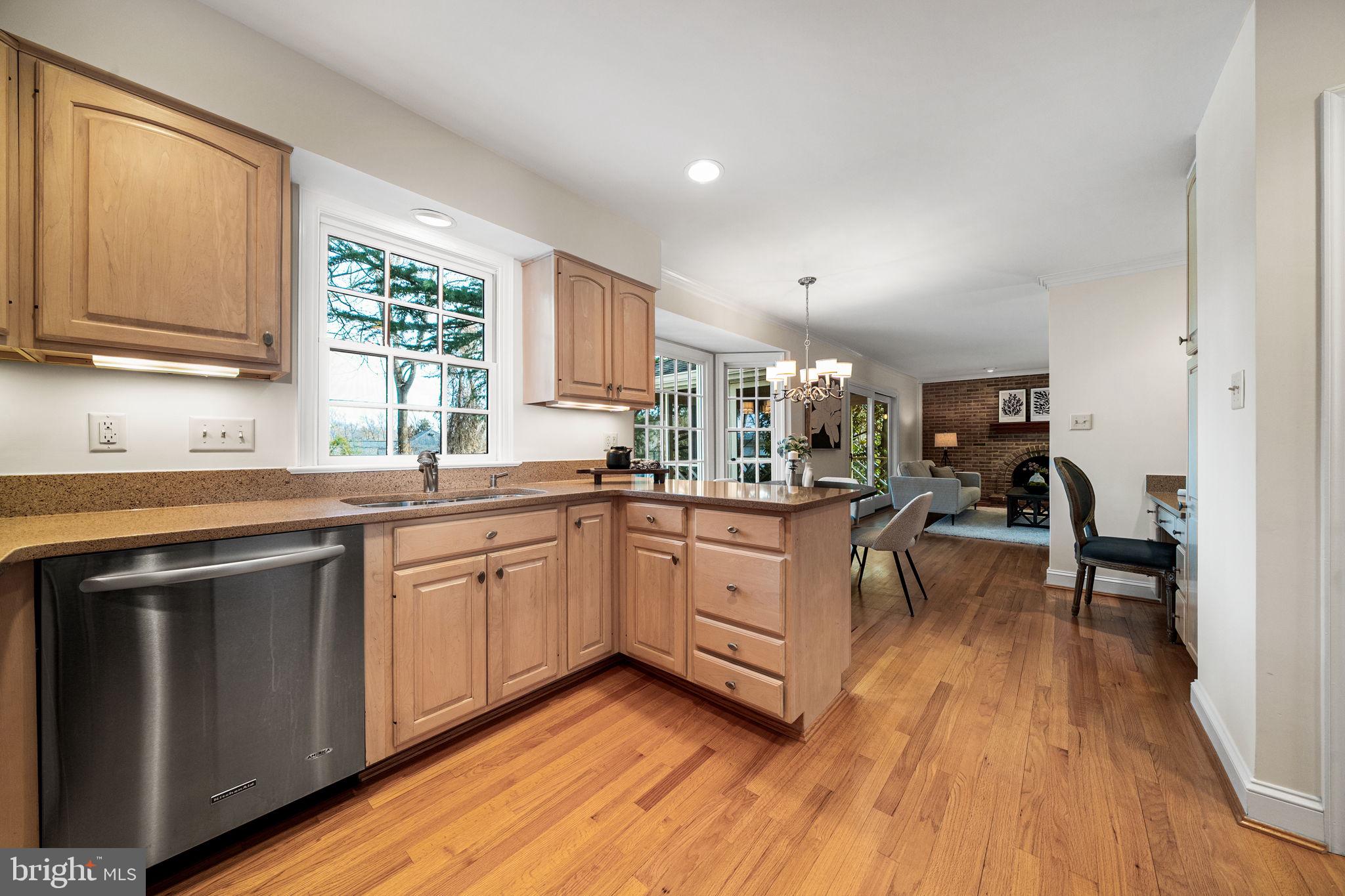 CHAPEL LAKE - Residential