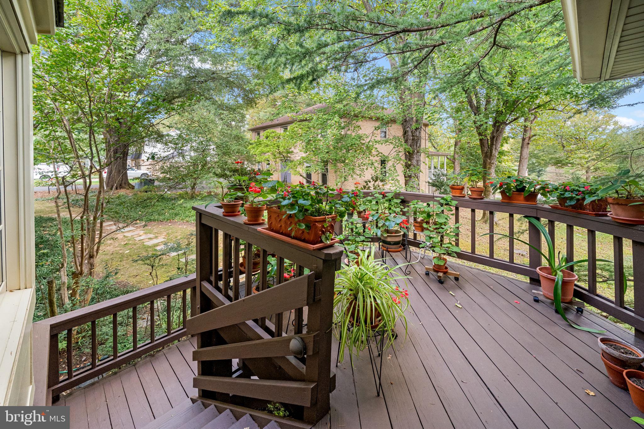 8311 CHAPEL LAKE COURT