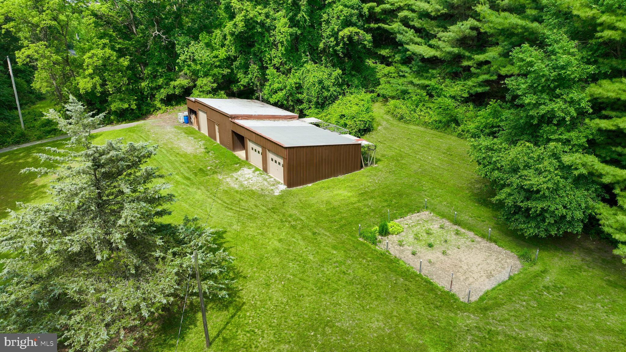 2916 GRAYDON ROAD