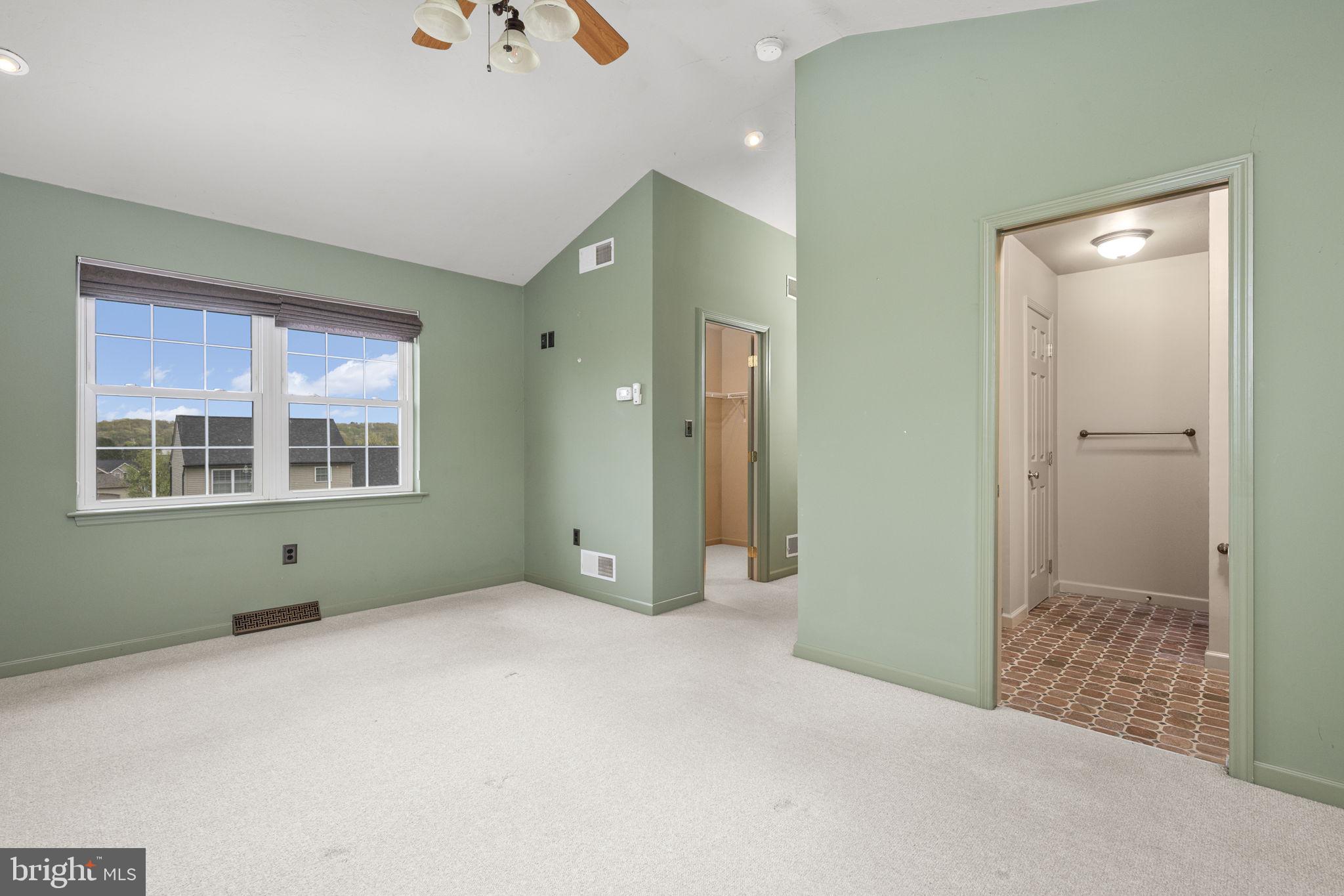 CHESTNUT VALLEY - Residential