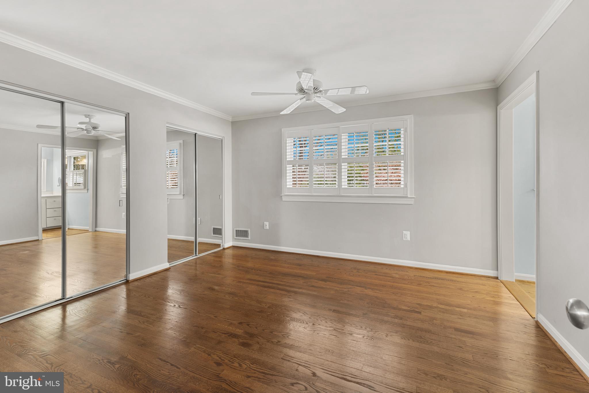 WILLIAMSBURG MANOR NORTH - Residential