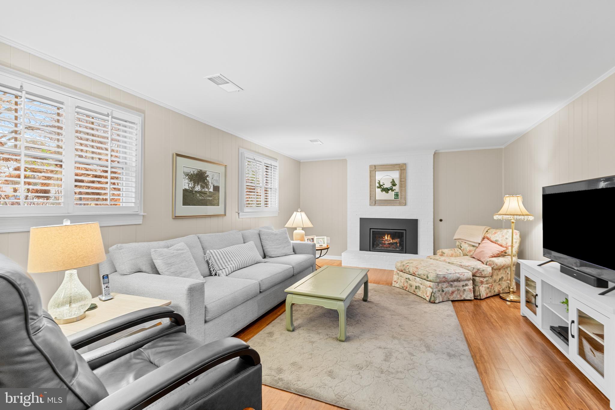 WILLIAMSBURG MANOR NORTH - Residential