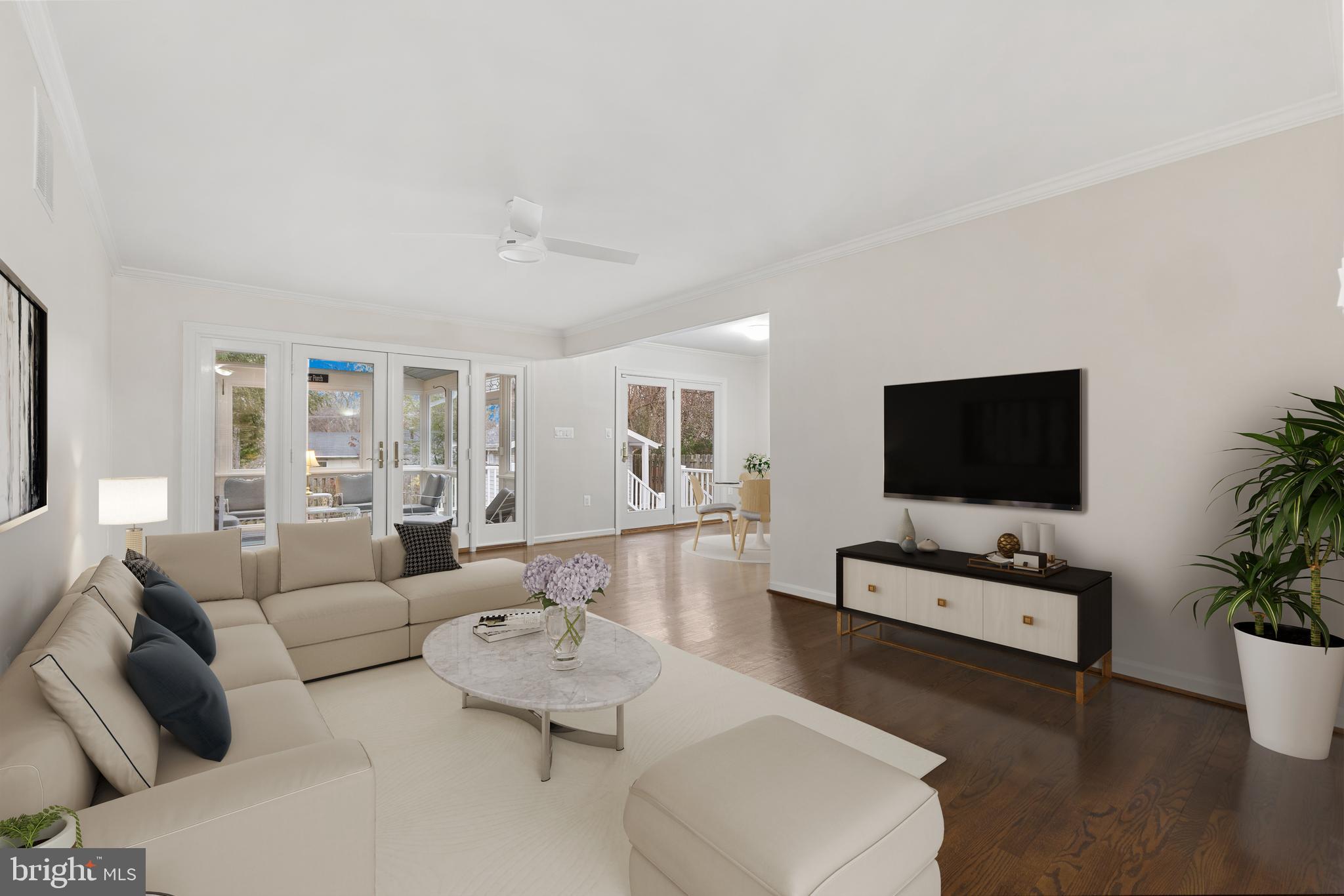 WILLIAMSBURG MANOR NORTH - Residential