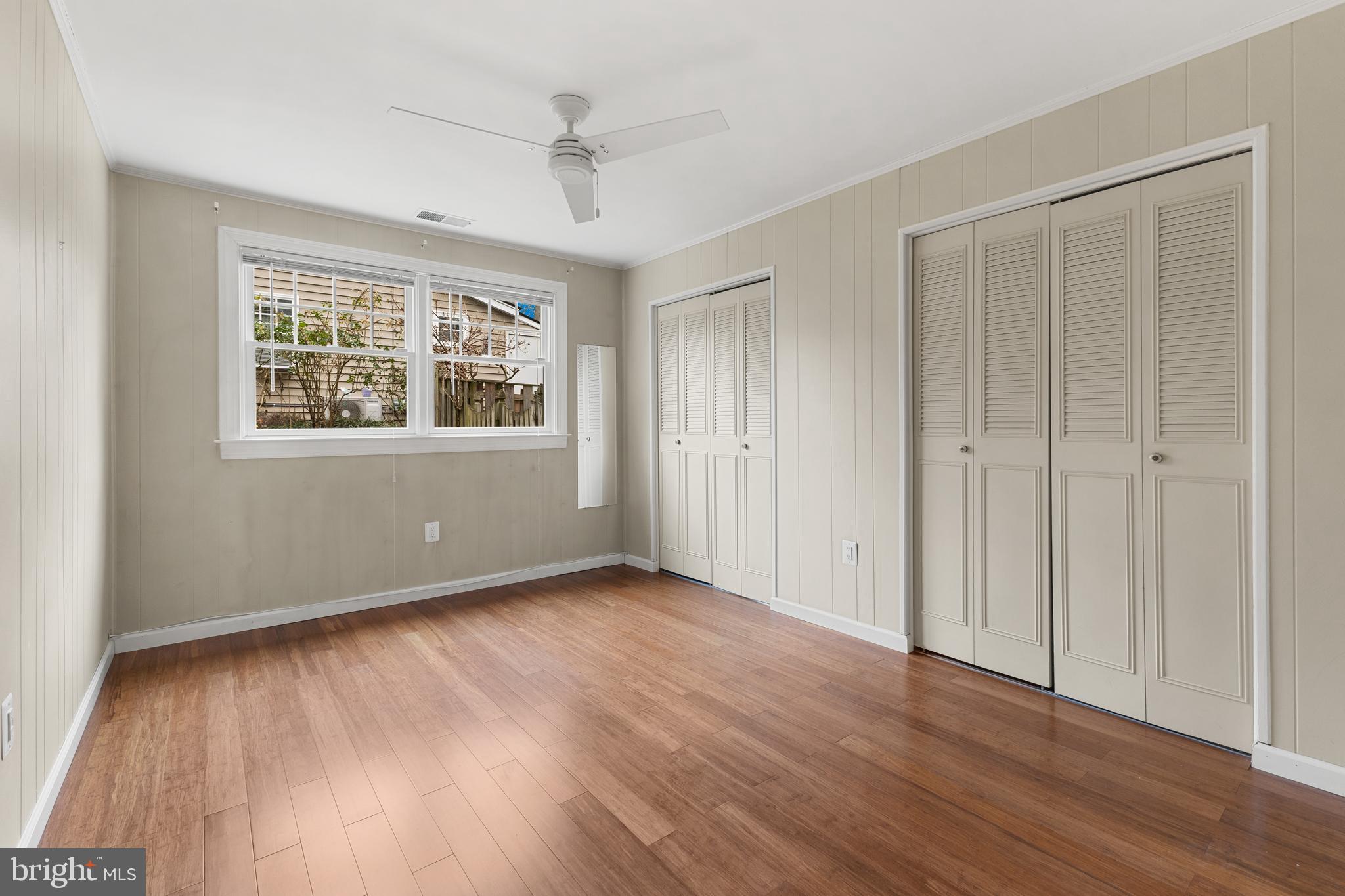 WILLIAMSBURG MANOR NORTH - Residential