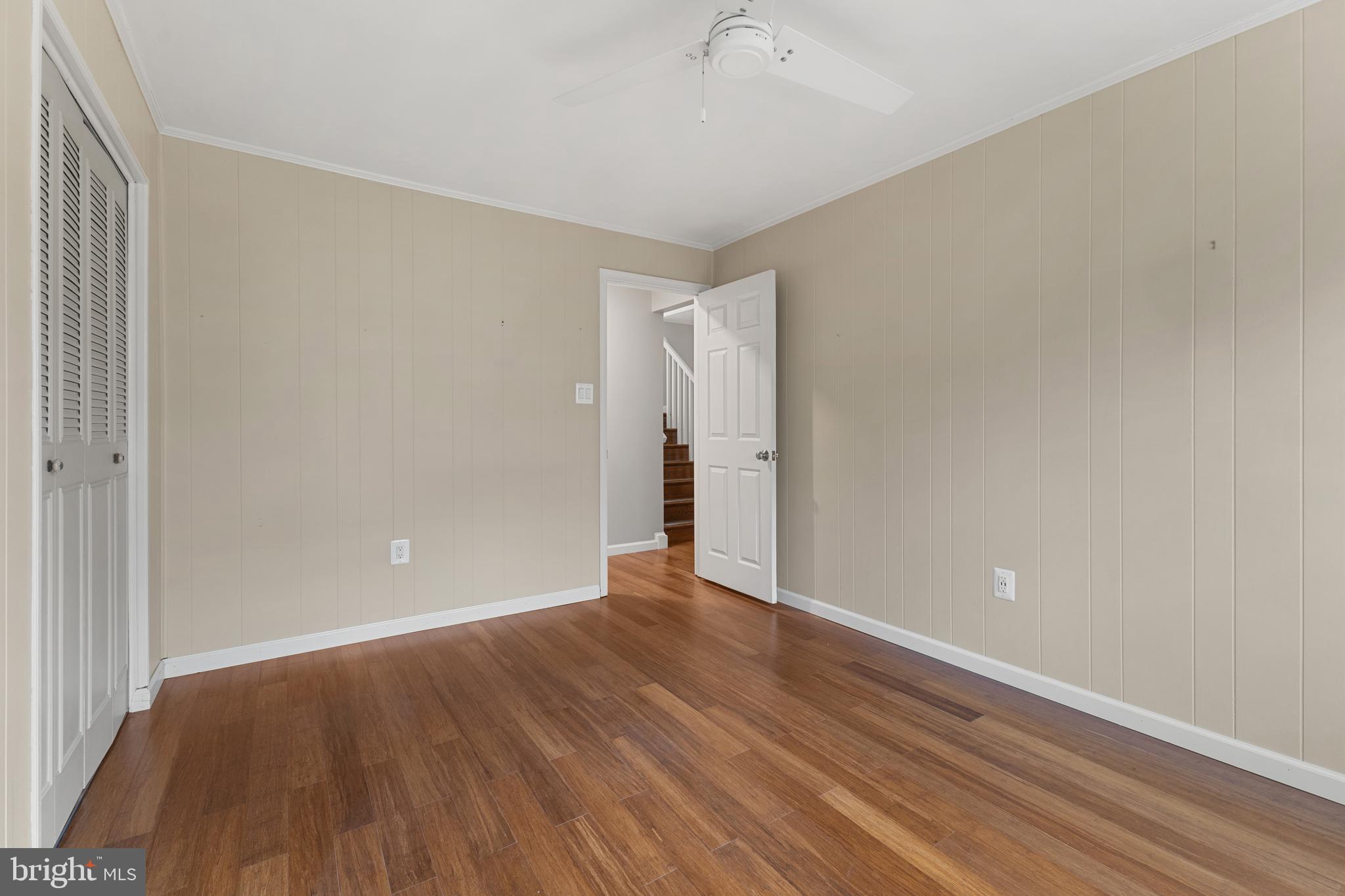 WILLIAMSBURG MANOR NORTH - Residential