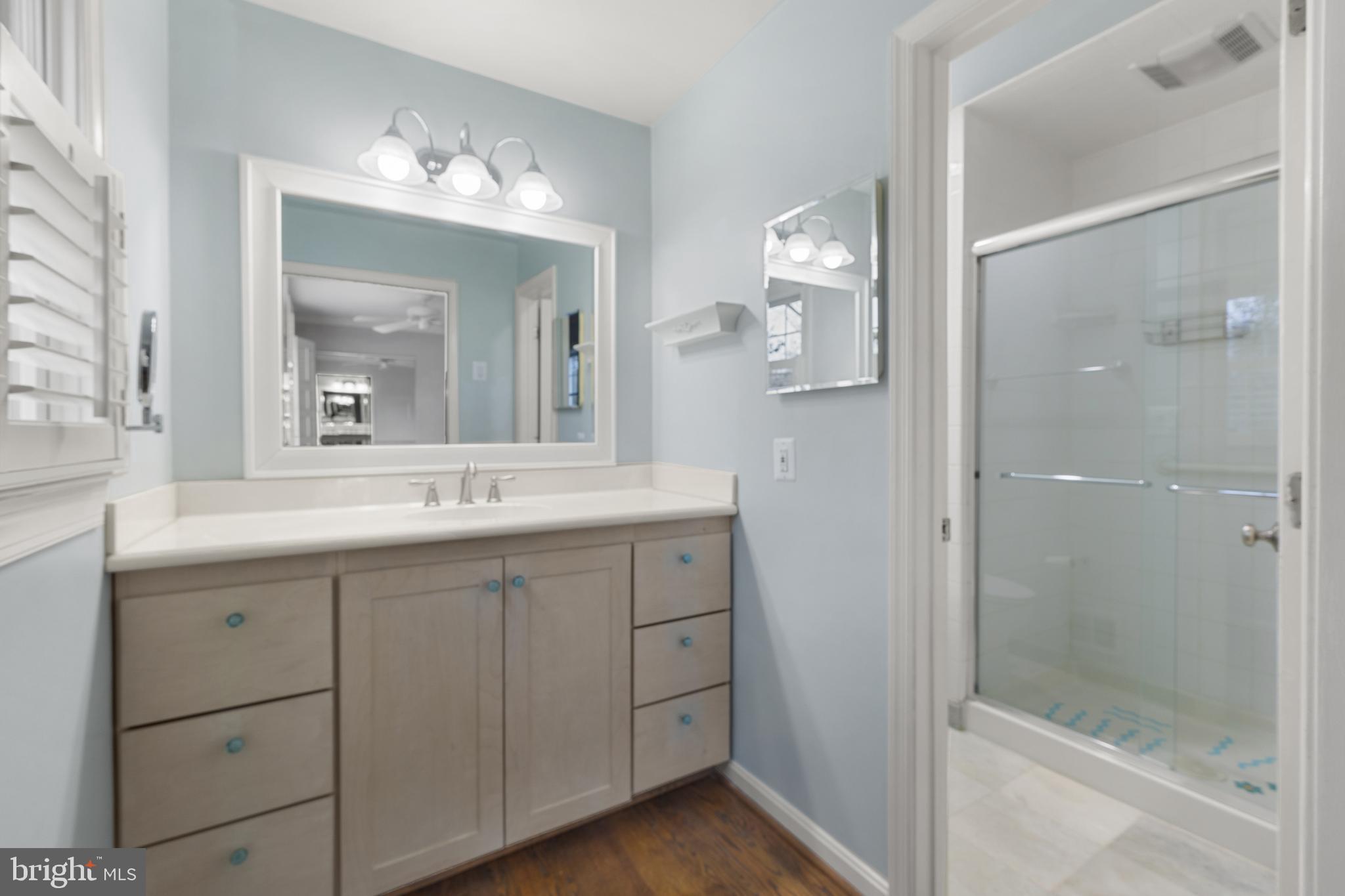 WILLIAMSBURG MANOR NORTH - Residential