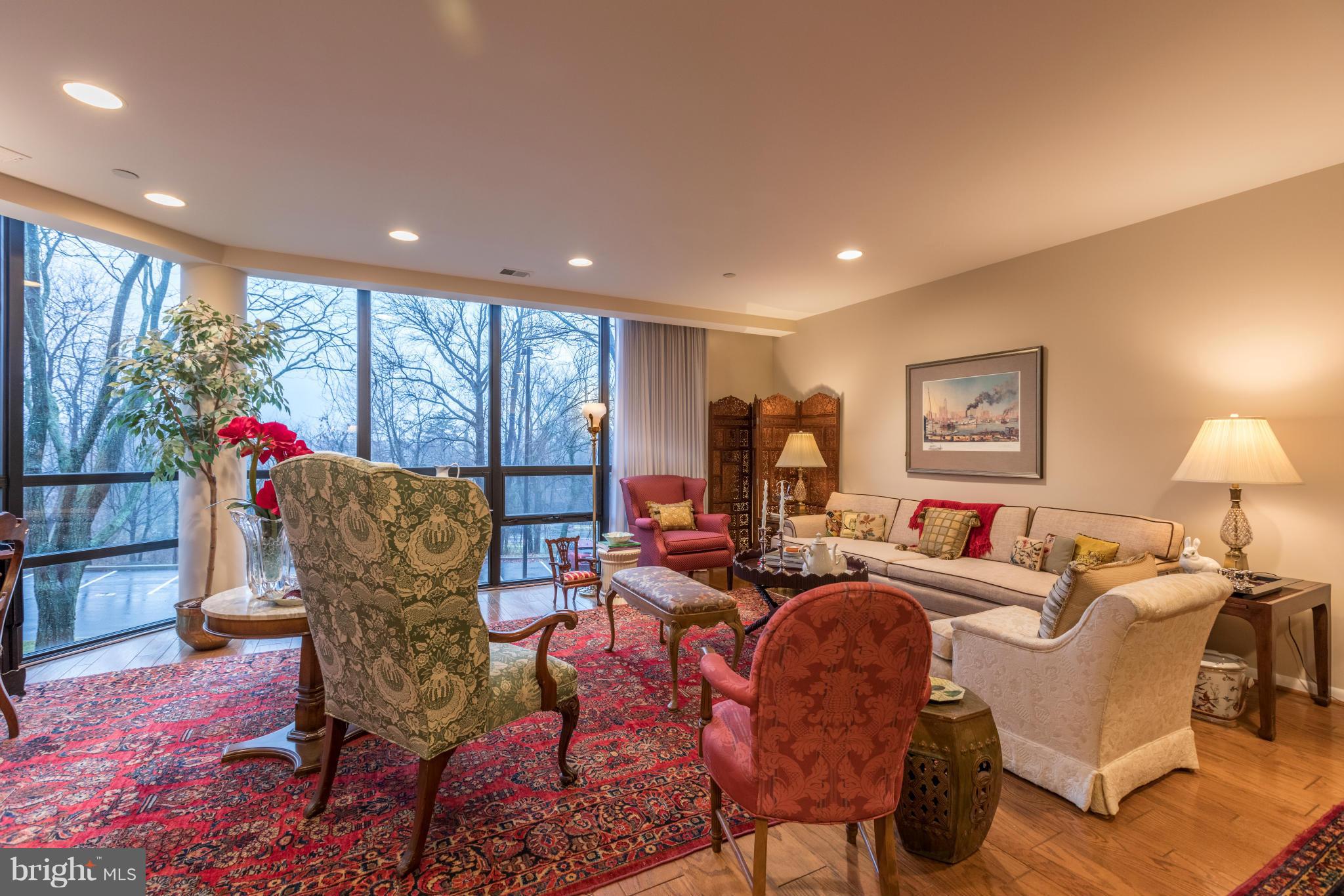 PAVILION IN THE PARK - Residential