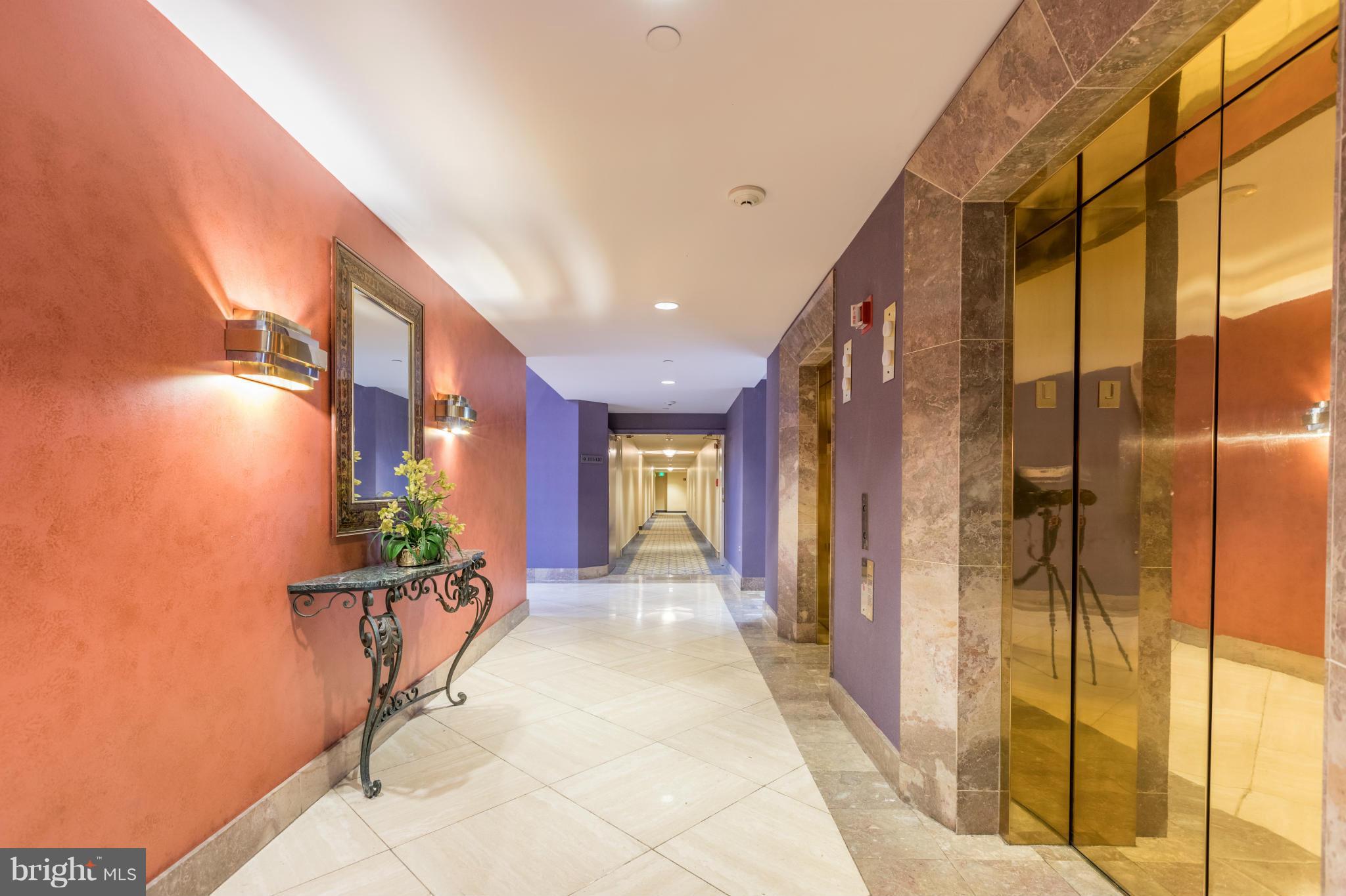 PAVILION IN THE PARK - Residential