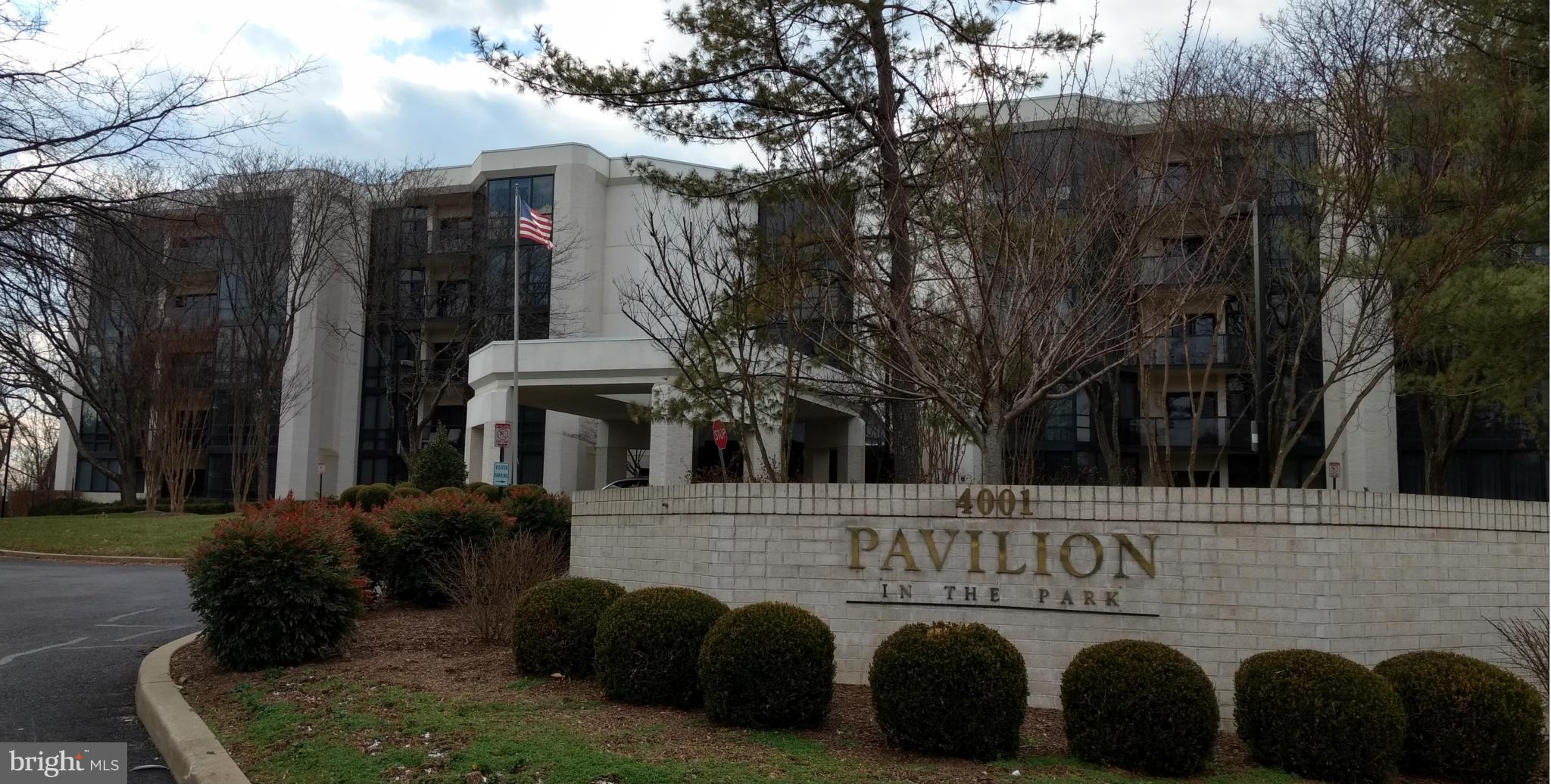 PAVILION IN THE PARK - Residential