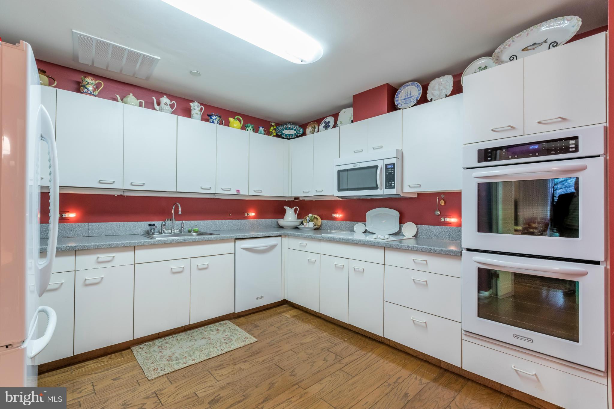 PAVILION IN THE PARK - Residential