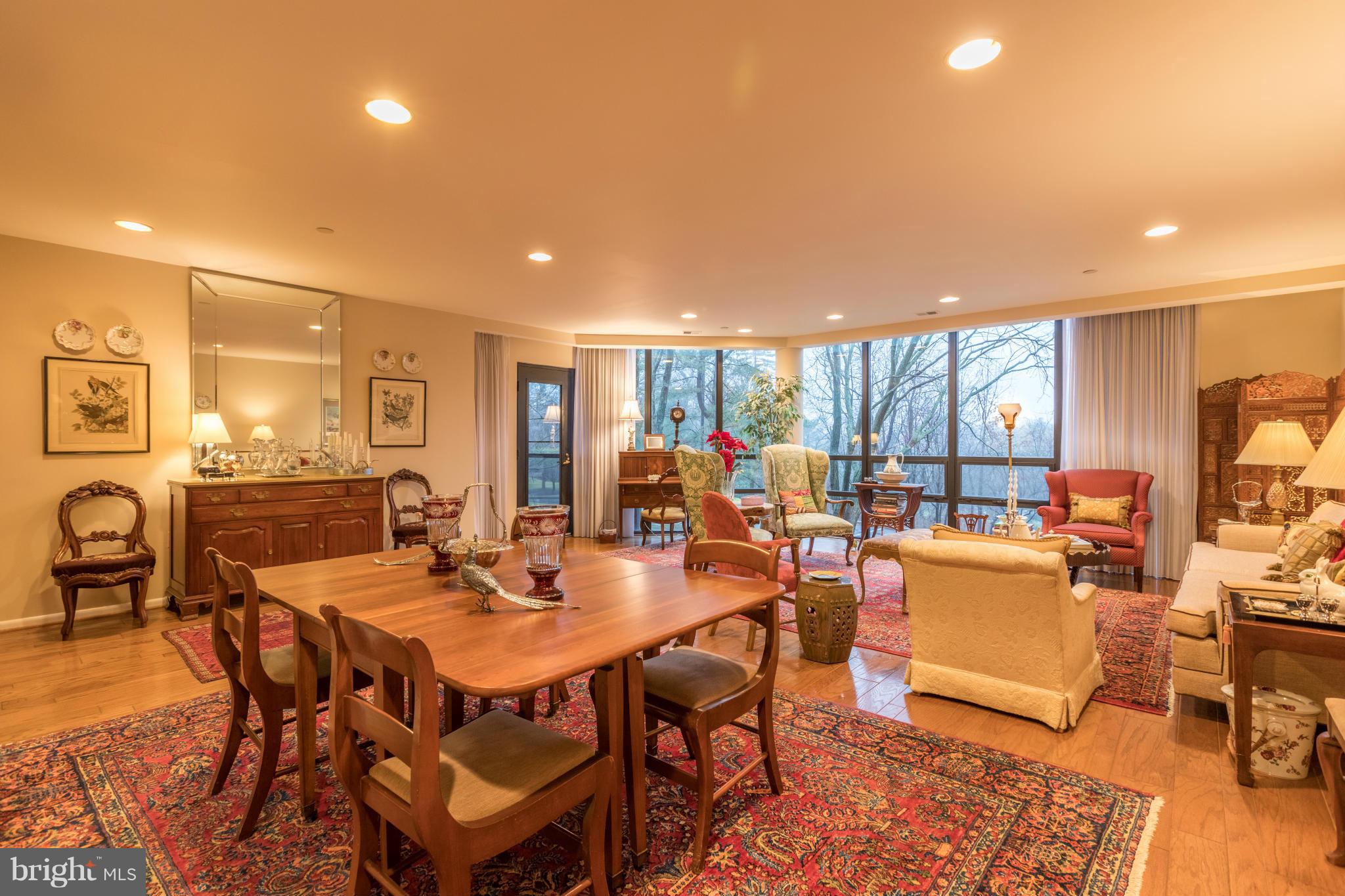 PAVILION IN THE PARK - Residential