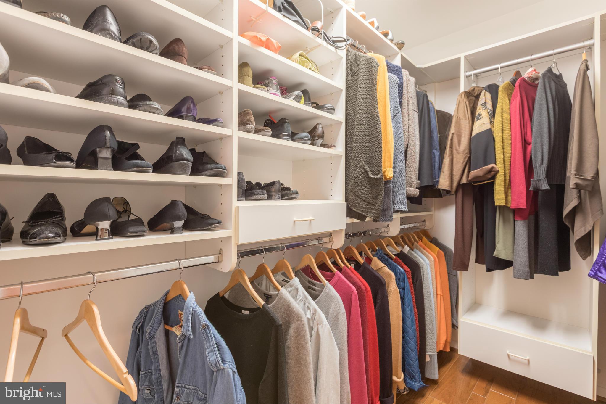 PAVILION IN THE PARK - Residential