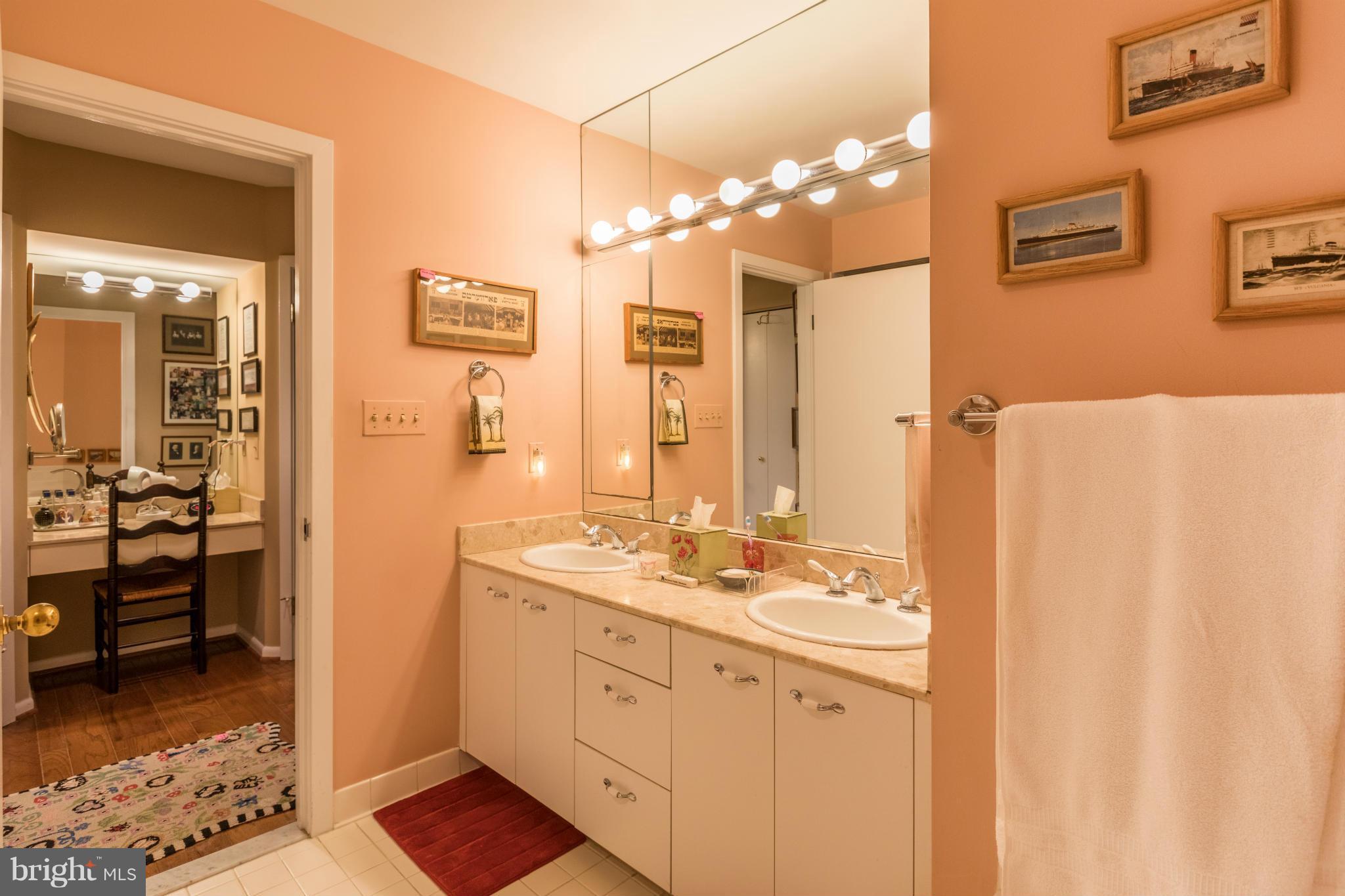 PAVILION IN THE PARK - Residential