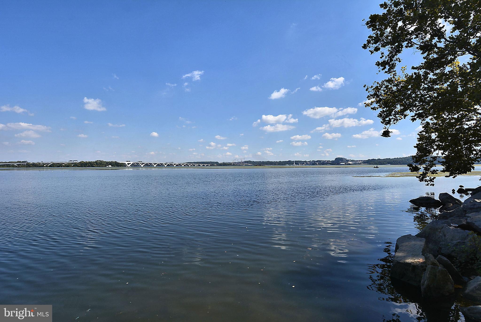 STRATFORD LANDING - Residential