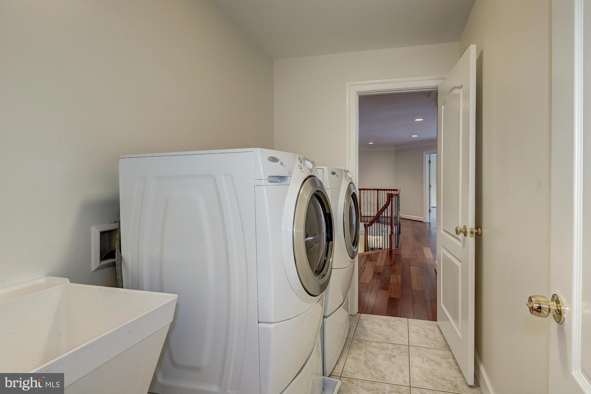 EL NIDO ESTATES - Residential