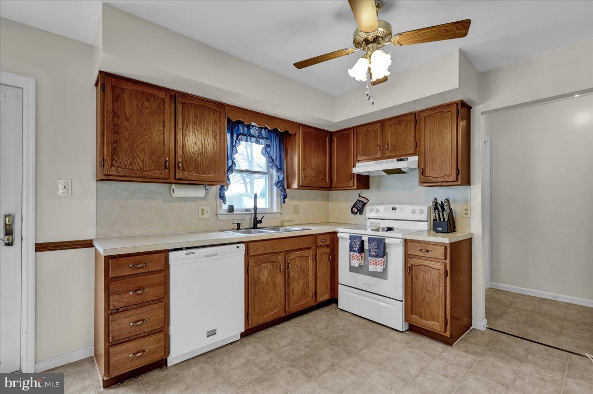 LEESPORT GARDENS - Residential